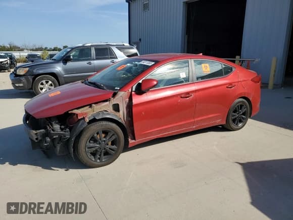 ✅ 2017 Hyundai Elantra Limited • VIN: 5NPD84LF5HH010197 • Лот: 84811065. Опубликован ранее на Copart с пробегом Не указан. Бесплатный доступ к архиву аукционных продаж из США и подробный отчёт об истории автомобиля на DreamBid. Изображение 1.