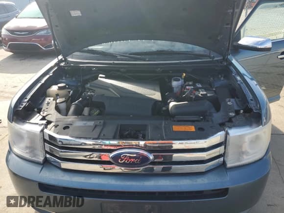 ✅ 2010 Ford Flex Limited • VIN: 2FMHK6DTXABA70959 • Lot: 82718394. Listed on Copart with 67,996 mi. Free auction sales archive from the USA and detailed vehicle history report at DreamBid. Image 12.