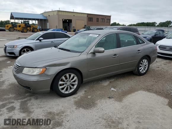 ✅ 2008 Hyundai Azera Limited • VIN: KMHFC46F28A334309 • Lot: 51693325. Listed on Copart with 193,535 mi. Free auction sales archive from the USA and detailed vehicle history report at DreamBid. Image 1.