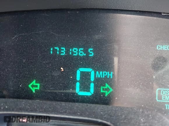 ✅ 1995 Ford Crown Victoria LX • VIN: 2FALP74W0SX127938 • Lot: 41861885. Wystawiony na IAAI z przebiegiem 173 196 mil. Bezpłatny archiwum sprzedaży aukcyjnych z USA i szczegółowy raport historii pojazdu na DreamBid. Zdjęcie 7.