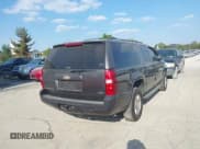 ✅ 2010 Chevrolet Suburban LT • VIN: 1GNUKJE31AR222040 • Lot: 43191704. Listed on IAAI with 207,569 mi. Free auction sales archive from the USA and detailed vehicle history report at DreamBid. Image 4.