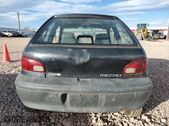 ✅ 1996 Chevrolet Metro • VIN: 2C1MR2261T6701482 • Лот: 42730985. Опубликован ранее на Copart с пробегом 92 458 миль. Бесплатный доступ к архиву аукционных продаж из США и подробный отчёт об истории автомобиля на DreamBid. Изображение 6.