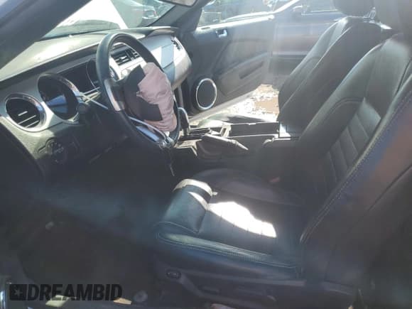 ✅ 2014 Ford Mustang Premium • VIN: 1ZVBP8EM2E5246893 • Lot: 85650195. Listed on Copart with 133,974 mi. Free auction sales archive from the USA and detailed vehicle history report at DreamBid. Image 7.