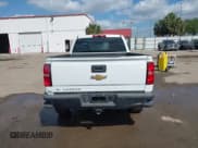 ✅ 2017 Chevrolet Silverado 1500 Work Truck • VIN: 1GCVKNEH3HZ148341 • Lot: 41907042. Wystawiony na IAAI z przebiegiem 180 050 mil. Bezpłatny archiwum sprzedaży aukcyjnych z USA i szczegółowy raport historii pojazdu na DreamBid. Zdjęcie 15.