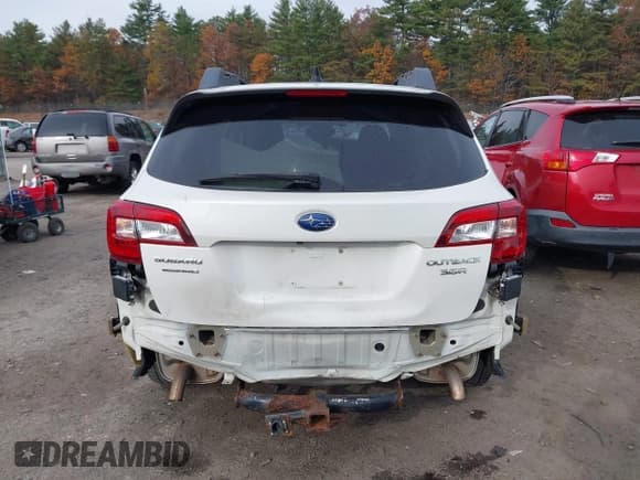 ✅ 2016 Subaru Outback Limited • VIN: 4S4BSENC5G3254844 • Lot: 43580399. Wystawiony na IAAI z przebiegiem 162 862 mil. Bezpłatny archiwum sprzedaży aukcyjnych z USA i szczegółowy raport historii pojazdu na DreamBid. Zdjęcie 16.