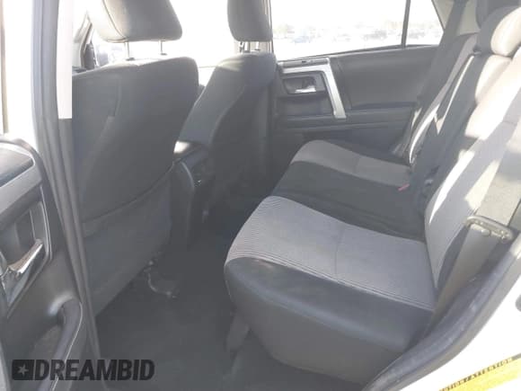 ✅ 2022 Toyota 4Runner SR5 • VIN: JTEMU5JR2N6053461 • Лот: 43846742. Опубликован ранее на IAAI с пробегом 37 736 миль. Бесплатный доступ к архиву аукционных продаж из США и подробный отчёт об истории автомобиля на DreamBid. Изображение 8.