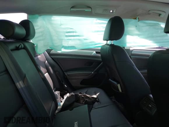 ✅ 2016 Volkswagen Golf TSI S • VIN: 3VWC17AUXGM514365 • Lot: 43017568. Listed on IAAI with 92,593 mi. Free auction sales archive from the USA and detailed vehicle history report at DreamBid. Image 8.