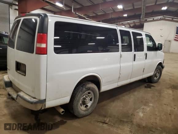 2017 Chevrolet Express Passenger LT с VIN 1GAZGPFG7H1156132, выставлен на аукционе Copart как лот 43630665 с пробегом 143 511 миль миль и Чистый • Clean title. История ставок и продаж доступна на DreamBid. Изображение 3.