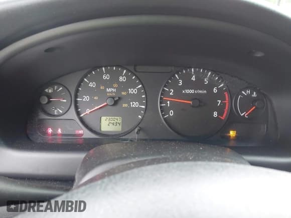 ✅ 2005 Nissan Sentra S • VIN: 3N1CB51DX5L486173 • Lot: 42852207. Wystawiony na IAAI z przebiegiem 230 047 mil. Bezpłatny archiwum sprzedaży aukcyjnych z USA i szczegółowy raport historii pojazdu na DreamBid. Zdjęcie 7.