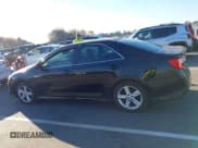 ✅ 2013 Toyota Camry SE • VIN: 4T1BF1FK2DU716432 • Lot: 43631034. Wystawiony na IAAI z przebiegiem 169 038 mil. Bezpłatny archiwum sprzedaży aukcyjnych z USA i szczegółowy raport historii pojazdu na DreamBid. Zdjęcie 14.