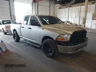 ✅ 2010 Dodge 1500 ST • VIN: 1D7RB1GK5AS209390 • Lot: 40315599. Wystawiony na IAAI z przebiegiem 145 119 mil. Bezpłatny archiwum sprzedaży aukcyjnych z USA i szczegółowy raport historii pojazdu na DreamBid. Zdjęcie 1.