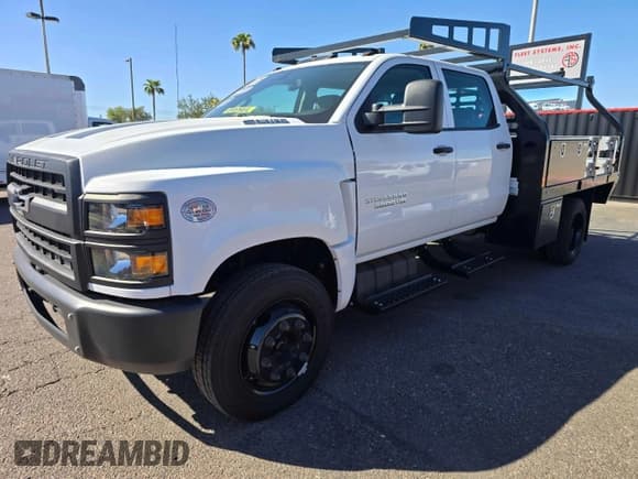 ✅ 2023 Chevrolet Silverado 1500 • VIN: 1HTKHPVK4PH788106 • Лот: 85949515. Опубликован ранее на Copart с пробегом 159 миль. Бесплатный доступ к архиву аукционных продаж из США и подробный отчёт об истории автомобиля на DreamBid. Изображение 2.