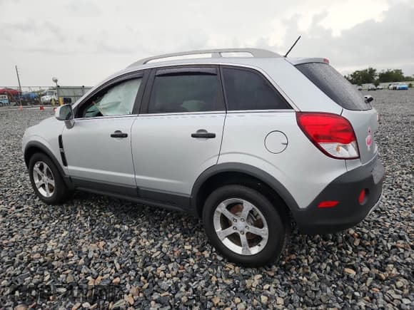 ✅ 2012 Chevrolet Captiva Sport LS • VIN: 3GNAL2EK3CS570712 • Lot: 59214565. Wystawiony na Copart z przebiegiem 78 992 mil. Bezpłatny archiwum sprzedaży aukcyjnych z USA i szczegółowy raport historii pojazdu na DreamBid. Zdjęcie 2.