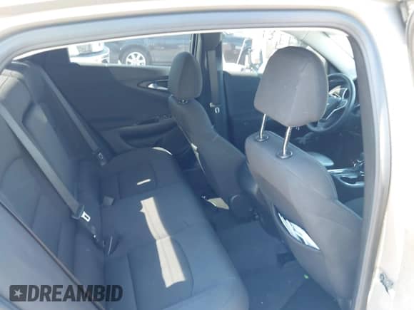 2022 Chevrolet Malibu LT z VIN 1G1ZD5ST0NF150669, wystawiony jako IAAI lot #43381057 z przebiegiem Nie podano mil oraz . Historia ofert i sprzedaży dostępna na DreamBid. Obrazek 8.