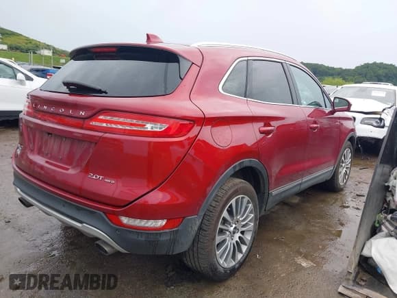 ✅ 2017 Lincoln MKC Reserve • VIN: 5LMCJ3D91HUL54207 • Lot: 42711446. Wystawiony na IAAI z przebiegiem 53 191 mil. Bezpłatny archiwum sprzedaży aukcyjnych z USA i szczegółowy raport historii pojazdu na DreamBid. Zdjęcie 4.