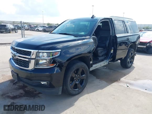 ✅ 2018 Chevrolet Tahoe LT • VIN: 1GNSCBKC7JR387931 • Lot: 43488501. Wystawiony na IAAI z przebiegiem 129 457 mil. Bezpłatny archiwum sprzedaży aukcyjnych z USA i szczegółowy raport historii pojazdu na DreamBid. Zdjęcie 18.