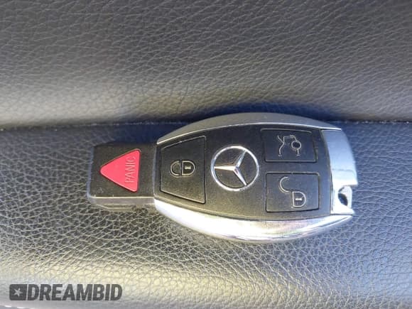 ✅ 2018 Mercedes-Benz C 300 • VIN: WDDWJ4KB0JF637536 • Lot: 40845998. Listed on IAAI with 49,846 mi. Free auction sales archive from the USA and detailed vehicle history report at DreamBid. Image 11.