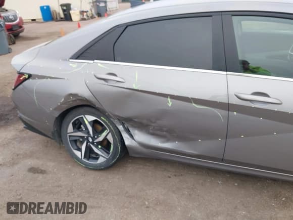 ✅ 2022 Hyundai Elantra Limited • VIN: KMHLN4AJ3NU024267 • Lot: 43469045. Listed on IAAI with 70,162 mi. Free auction sales archive from the USA and detailed vehicle history report at DreamBid. Image 6.