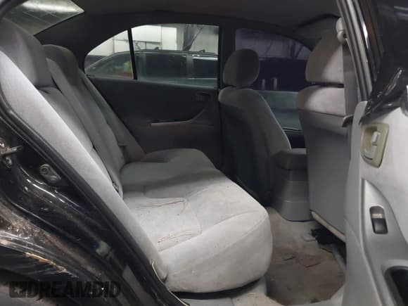 ✅ 2003 Mitsubishi Galant ES • VIN: 4A3AA46H33E104542 • Lot: 42561649. Wystawiony na IAAI z przebiegiem 159 579 mil. Bezpłatny archiwum sprzedaży aukcyjnych z USA i szczegółowy raport historii pojazdu na DreamBid. Zdjęcie 8.