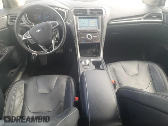 ✅ 2017 Ford Fusion Platinum • VIN: 3FA6P0D92HR147677 • Lot: 84788005. Listed on Copart with 85,846 mi. Free auction sales archive from the USA and detailed vehicle history report at DreamBid. Image 8.