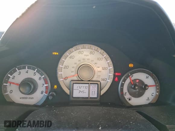 ✅ 2015 Honda Pilot EX-L • VIN: 5FNYF4H52FB003887 • Lot: 94680905. Listed on Copart with 172,770 mi. Free auction sales archive from the USA and detailed vehicle history report at DreamBid. Image 9.