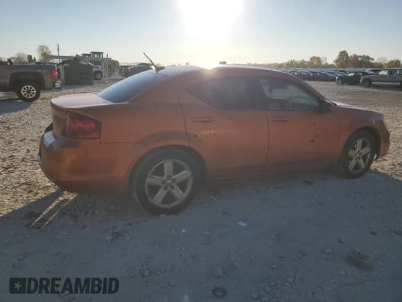 ✅ 2011 Dodge Avenger Express • VIN: 1B3BD4FB2BN583546 • Лот: 76861684. Опубликован ранее на Copart с пробегом 268 016 миль. Бесплатный доступ к архиву аукционных продаж из США и подробный отчёт об истории автомобиля на DreamBid. Изображение 3.