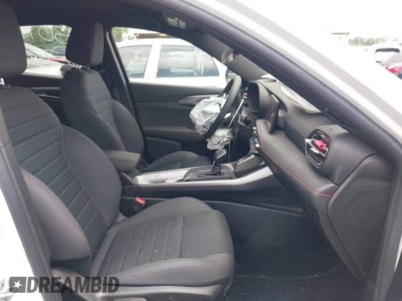 2024 Dodge Hornet R/T z VIN ZACPDFCW0R3A28742, wystawiony jako IAAI lot #42698231 z przebiegiem 34 181 mil mil oraz . Historia ofert i sprzedaży dostępna na DreamBid. Obrazek 5.