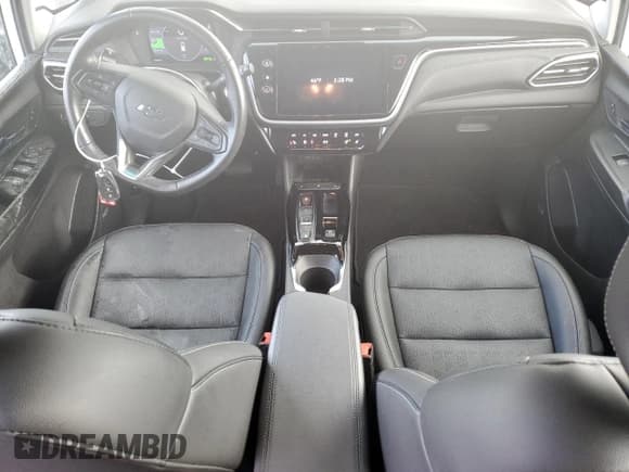 ✅ 2022 Chevrolet Bolt EV 2LT • VIN: 1G1FX6S08N4105710 • Lot: 49110785. Wystawiony na Copart z przebiegiem 10 689 mil. Bezpłatny archiwum sprzedaży aukcyjnych z USA i szczegółowy raport historii pojazdu na DreamBid. Zdjęcie 8.