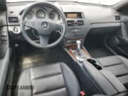 ✅ 2009 Mercedes-Benz C 300 Sport • VIN: WDDGF54X19F241454 • Lot: 70706975. Wystawiony na Copart z przebiegiem 196 642 mil. Bezpłatny archiwum sprzedaży aukcyjnych z USA i szczegółowy raport historii pojazdu na DreamBid. Zdjęcie 8.