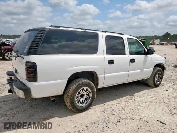 ✅ 2006 Chevrolet Suburban LS • VIN: 3GNEC16Z56G199292 • Лот: 56905005. Опубликован ранее на Copart с пробегом 198 220 миль. Бесплатный доступ к архиву аукционных продаж из США и подробный отчёт об истории автомобиля на DreamBid. Изображение 3.