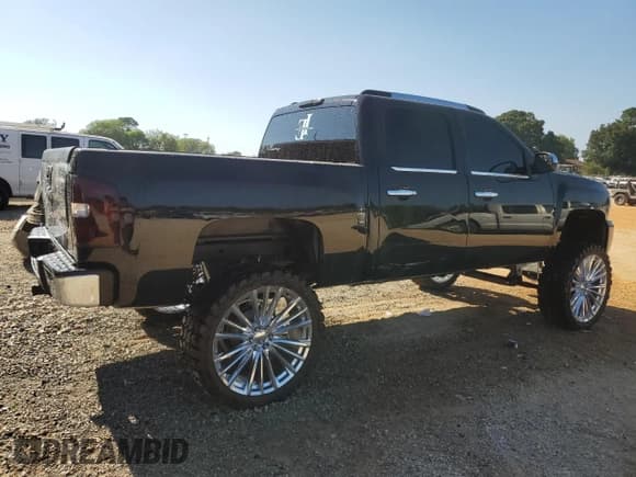 ✅ 2013 Chevrolet Silverado 1500 LT • VIN: 3GCPKSE74DG332096 • Lot: 69195824. Listed on Copart with 195,184 mi. Free auction sales archive from the USA and detailed vehicle history report at DreamBid. Image 3.