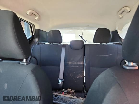 ✅ 2024 Nissan Kicks S • VIN: 3N1CP5BV9RL581290 • Лот: 84969875. Опубликован ранее на Copart с пробегом Не указан. Бесплатный доступ к архиву аукционных продаж из США и подробный отчёт об истории автомобиля на DreamBid. Изображение 10.