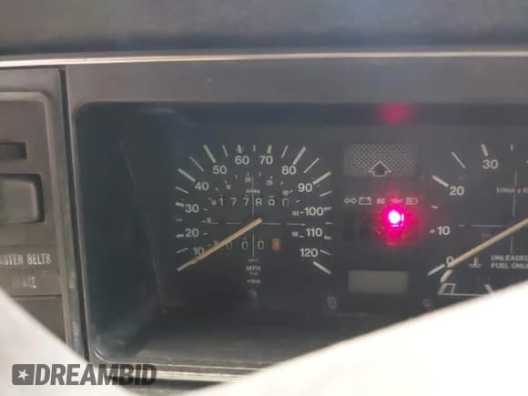 ✅ 1987 Volkswagen Cabriolet • VIN: WVWCA015XHK010619 • Lot: 42331810. Listed on IAAI with 177,890 mi. Free auction sales archive from the USA and detailed vehicle history report at DreamBid. Image 7.