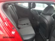 ✅ 2016 Hyundai Veloster • VIN: KMHTC6AD4GU266550 • Lot: 72531934. Wystawiony na Copart z przebiegiem 39 891 mil. Bezpłatny archiwum sprzedaży aukcyjnych z USA i szczegółowy raport historii pojazdu na DreamBid. Zdjęcie 10.