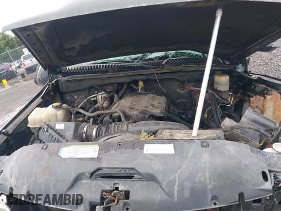 ✅ 2001 Chevrolet Silverado 2500HD LT3 • VIN: 1GCHK23G51F142490 • Лот: 40063395. Опубликован ранее на IAAI с пробегом 170 082 миль. Бесплатный доступ к архиву аукционных продаж из США и подробный отчёт об истории автомобиля на DreamBid. Изображение 10.