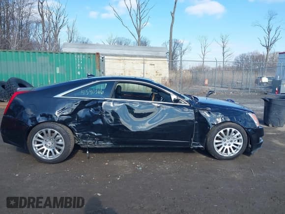 ✅ 2014 Cadillac CTS Premium • VIN: 1G6DH1E32E0177775 • Lot: 41540366. Listed on IAAI with 106,398 mi. Free auction sales archive from the USA and detailed vehicle history report at DreamBid. Image 13.
