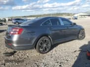 ✅ 2016 Ford Taurus SHO • VIN: 1FAHP2KT5GG137900 • Lot: 82610455. Wystawiony na Copart z przebiegiem 85 293 mil. Bezpłatny archiwum sprzedaży aukcyjnych z USA i szczegółowy raport historii pojazdu na DreamBid. Zdjęcie 3.