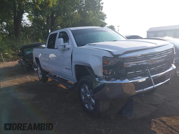 ✅ 2015 Chevrolet Silverado 2500HD LT • VIN: 1GC1KVE8XFF611704 • Lot: 42974763. Listed on IAAI with 177,000 mi. Free auction sales archive from the USA and detailed vehicle history report at DreamBid. Image 1.