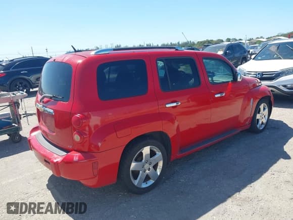 ✅ 2008 Chevrolet HHR LT • VIN: 3GNDA33P28S541944 • Lot: 41737248. Listed on IAAI with 135,648 mi. Free auction sales archive from the USA and detailed vehicle history report at DreamBid. Image 4.