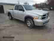 ✅ 2009 Dodge 1500 ST • VIN: 1D3HV18P69S784382 • Лот: 84201144. Размещён на Copart с пробегом 162 588 миль миль. Получите бесплатный доступ к архиву аукционных продаж из США и посмотрите подробный отчёт об истории автомобиля на DreamBid. Изображение 10.