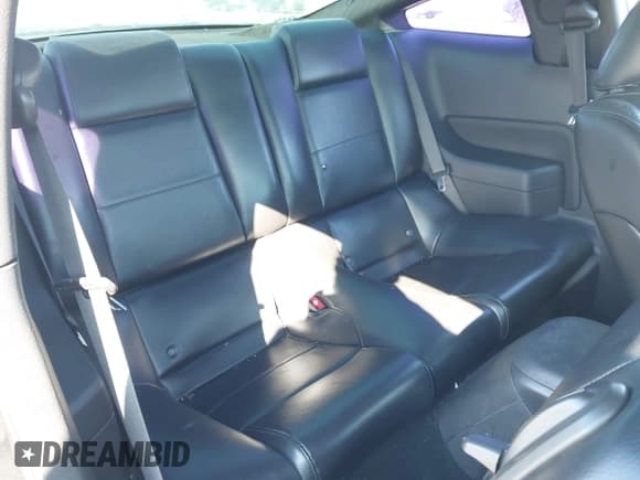 ✅ 2007 Ford Mustang Deluxe • VIN: 1ZVFT80NX75300411 • Лот: 43453183. Опубликован ранее на IAAI с пробегом 161 559 миль. Бесплатный доступ к архиву аукционных продаж из США и подробный отчёт об истории автомобиля на DreamBid. Изображение 8.