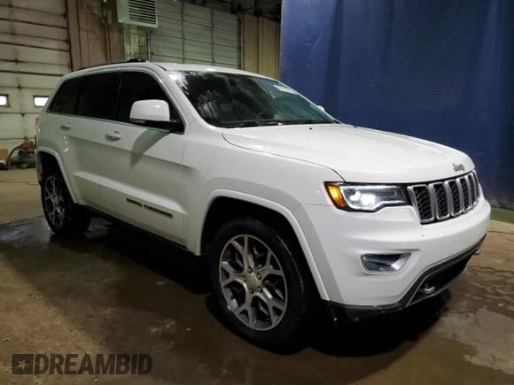 ✅ 2018 Jeep Grand Cherokee Limited • VIN: 1C4RJFBG0JC358622 • Lot: 50189345. Listed on Copart with 104,334 mi. Free auction sales archive from the USA and detailed vehicle history report at DreamBid. Image 4.