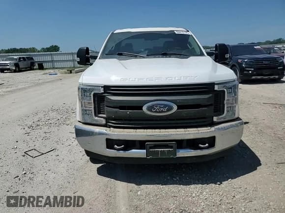 ✅ 2018 Ford F-250 XL • VIN: 1FT7X2A68JEC57260 • Лот: 66415145. Опубликован ранее на Copart с пробегом Не указан. Бесплатный доступ к архиву аукционных продаж из США и подробный отчёт об истории автомобиля на DreamBid. Изображение 13.