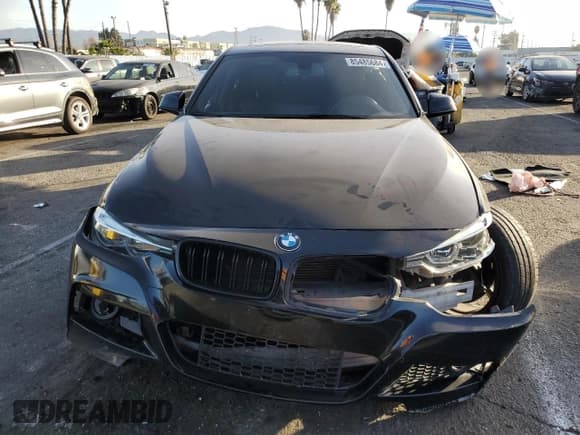 ✅ 2018 BMW 3 Series 340i • VIN: WBA8B3G53JNV01059 • Lot: 85485684. Listed on Copart with 106,084 mi. Free auction sales archive from the USA and detailed vehicle history report at DreamBid. Image 5.