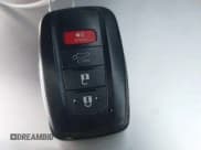 ✅ 2024 Toyota RAV4 Hybrid XSE • VIN: 2T3E6RFV5RW064944 • Lot: 43824865. Wystawiony na IAAI z przebiegiem 15 853 mil. Bezpłatny archiwum sprzedaży aukcyjnych z USA i szczegółowy raport historii pojazdu na DreamBid. Zdjęcie 11.