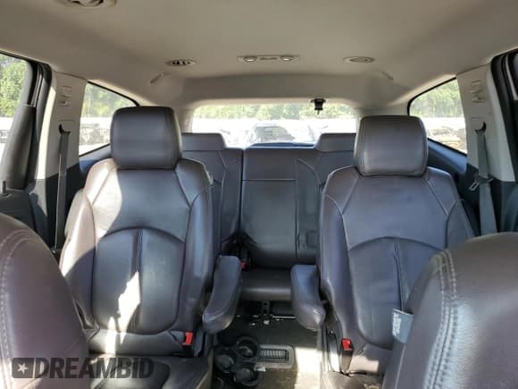 ✅ 2016 Chevrolet Traverse LT • VIN: 1GNKRGKD9GJ258133 • Lot: 70209524. Wystawiony na Copart z przebiegiem 149 511 mil. Bezpłatny archiwum sprzedaży aukcyjnych z USA i szczegółowy raport historii pojazdu na DreamBid. Zdjęcie 10.