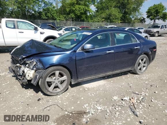 2012 Chevrolet Malibu 1LT z VIN 1G1ZC5E00CF283899, wystawiony jako Copart lot #58759764 z przebiegiem 180 471 mil mil oraz Czysty tytuł • Clean title. Historia ofert i sprzedaży dostępna na DreamBid. Obrazek 1.