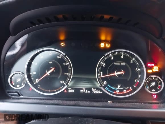 ✅ 2016 BMW 6 Series 640i xDrive • VIN: WBA6D2C59GGT65504 • Lot: 43792697. Wystawiony na IAAI z przebiegiem 79 905 mil. Bezpłatny archiwum sprzedaży aukcyjnych z USA i szczegółowy raport historii pojazdu na DreamBid. Zdjęcie 7.