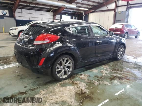 ✅ 2016 Hyundai Veloster • VIN: KMHTC6AD5GU279145 • Lot: 44399945. Wystawiony na Copart z przebiegiem 76 550 mil. Bezpłatny archiwum sprzedaży aukcyjnych z USA i szczegółowy raport historii pojazdu na DreamBid. Zdjęcie 3.