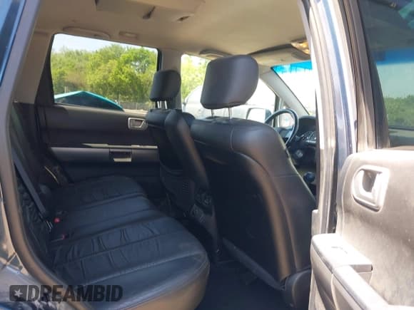 ✅ 2005 Mitsubishi Endeavor Limited • VIN: 4A4MN41S25E003284 • Lot: 42227867. Listed on IAAI with 164,405 mi. Free auction sales archive from the USA and detailed vehicle history report at DreamBid. Image 8.